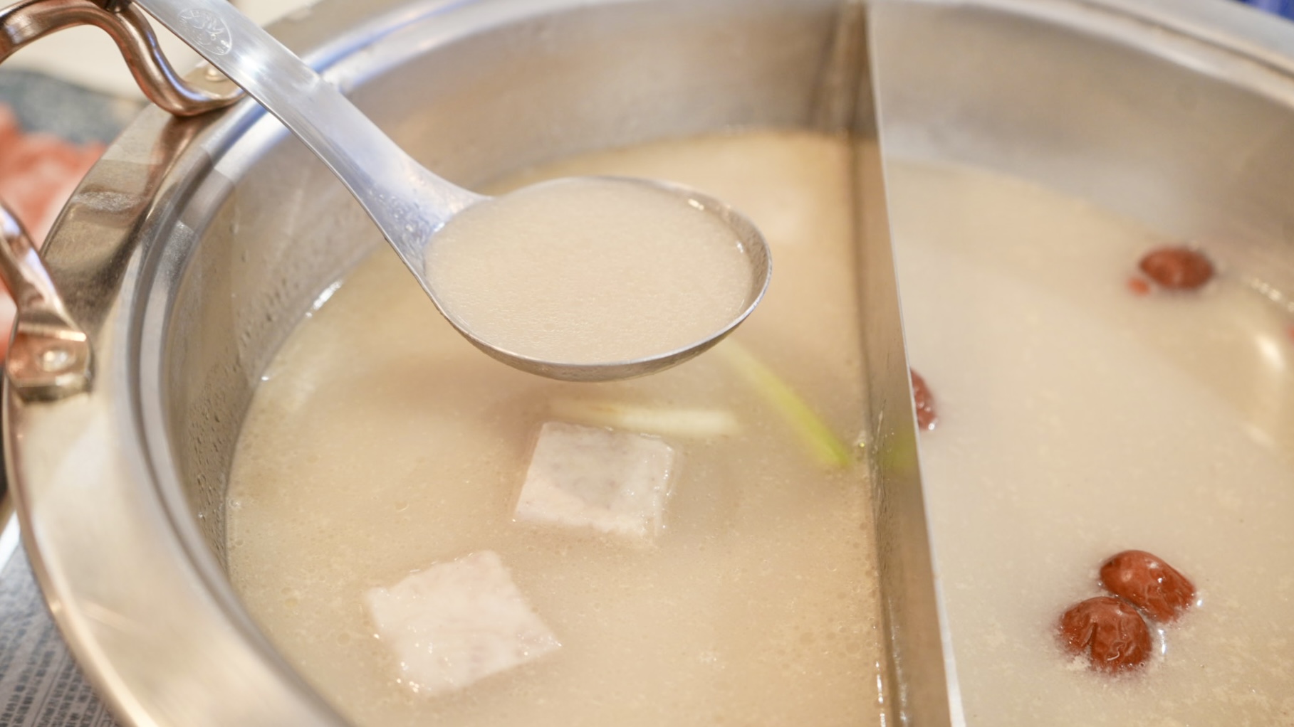 台北市大安區師大美食地圖更新，芋頭控必吃九四火鍋芋頭排骨鍋，捷運台電大樓站高CP值雙人套餐只要699元