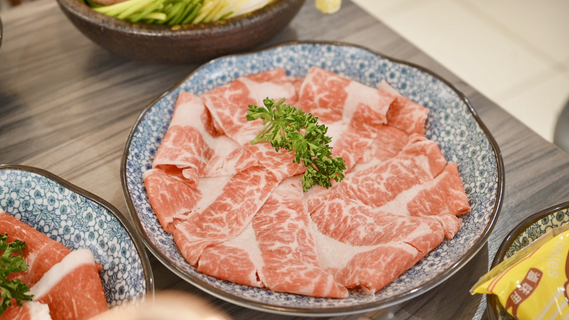 台北市大安區師大美食地圖更新，芋頭控必吃九四火鍋芋頭排骨鍋，捷運台電大樓站高CP值雙人套餐只要699元