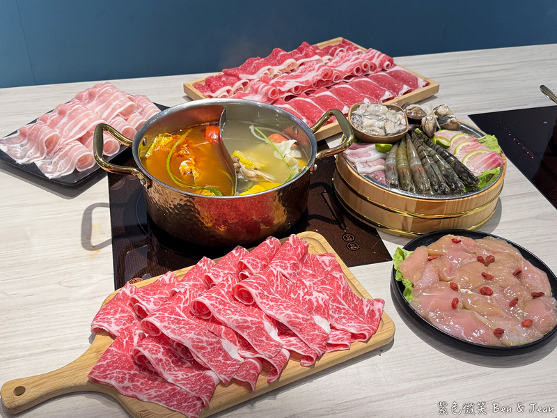 宜蘭羅東火鍋必吃推薦!伊熹鍋物超萌貓咪陪吃超療癒,蔬菜自助吧吃到飽。