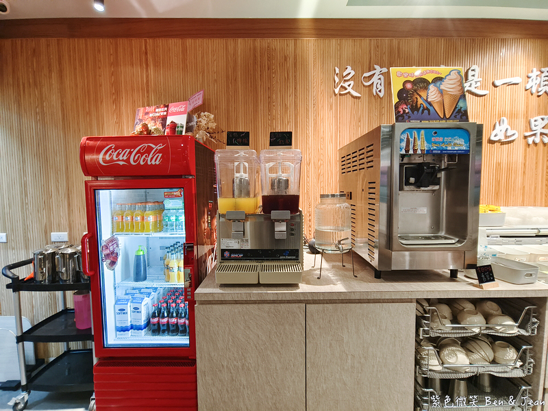 宜蘭羅東火鍋必吃推薦!伊熹鍋物超萌貓咪陪吃超療癒,蔬菜自助吧吃到飽。