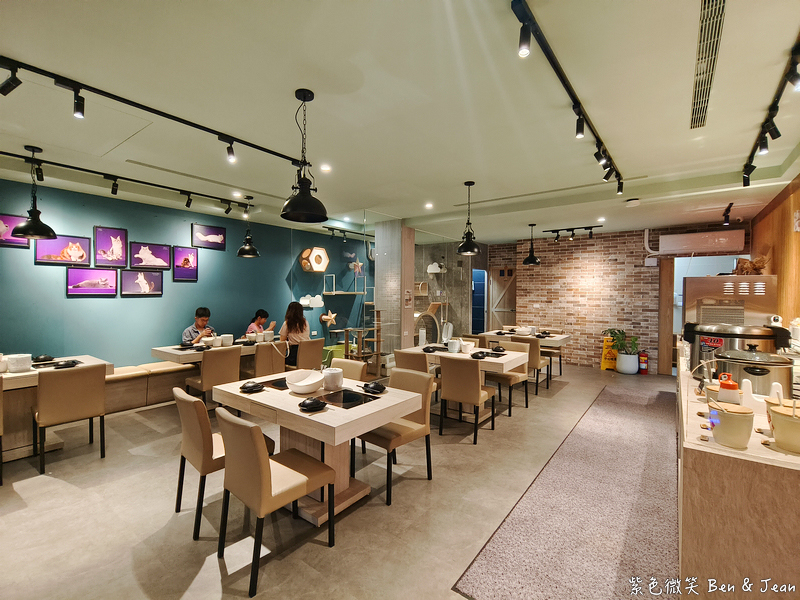 宜蘭羅東火鍋必吃推薦!伊熹鍋物超萌貓咪陪吃超療癒,蔬菜自助吧吃到飽。