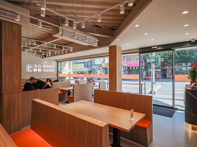 新竹酸菜魚推薦,村椒功夫酸菜魚,老罈基底溫和微酸不咬舌