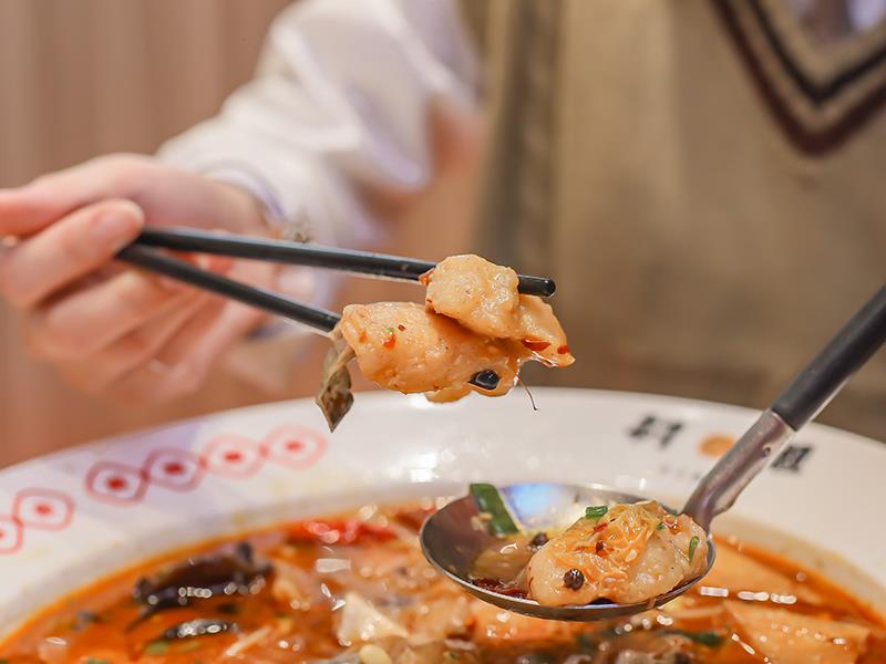 新竹酸菜魚推薦,村椒功夫酸菜魚,老罈基底溫和微酸不咬舌