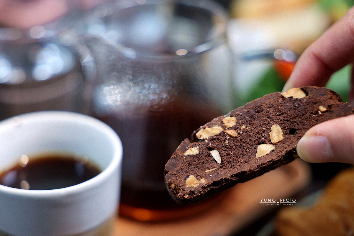台中東區老宅咖啡廳入厝，重新定義早午餐、餐酒館文化與用餐體驗