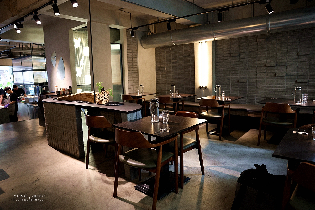 台中東區老宅咖啡廳入厝，重新定義早午餐、餐酒館文化與用餐體驗