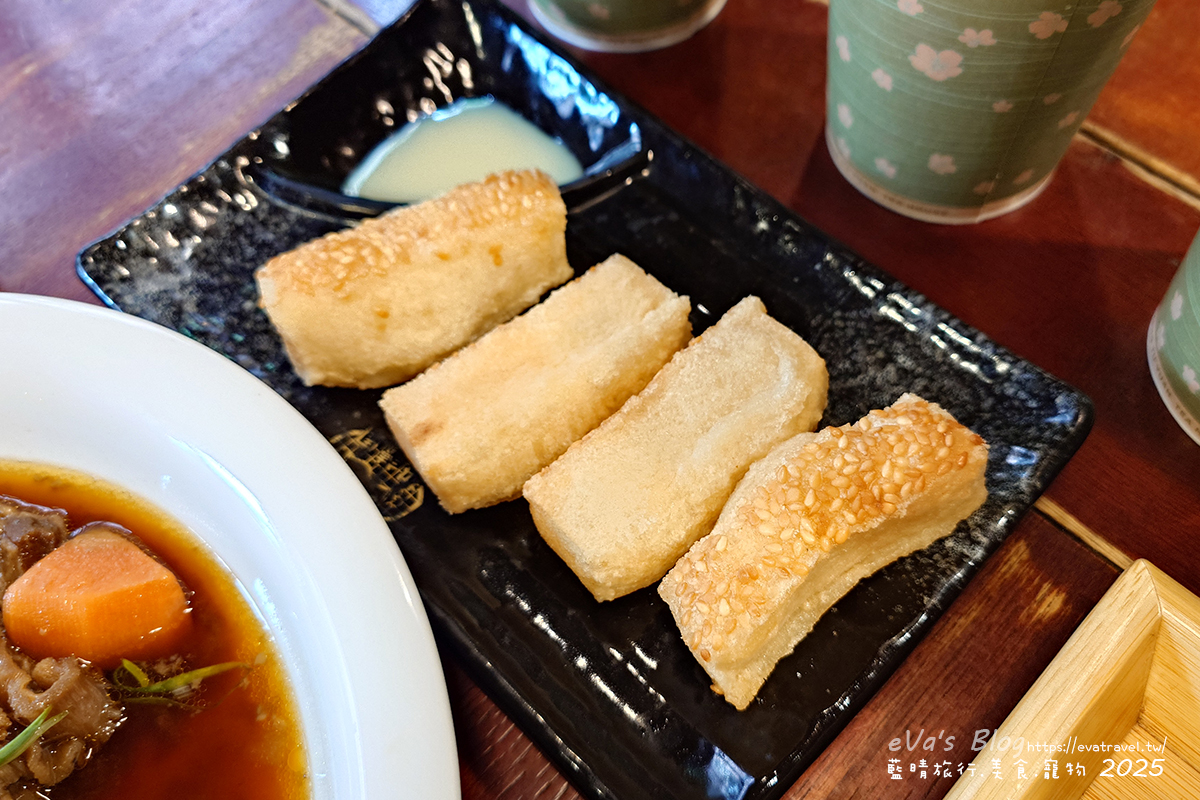 台中市【台中茶餐廳】耕讀園市政店｜古色古香江南建築，老字號茶餐廳品茶聚餐好去處。台中下午茶