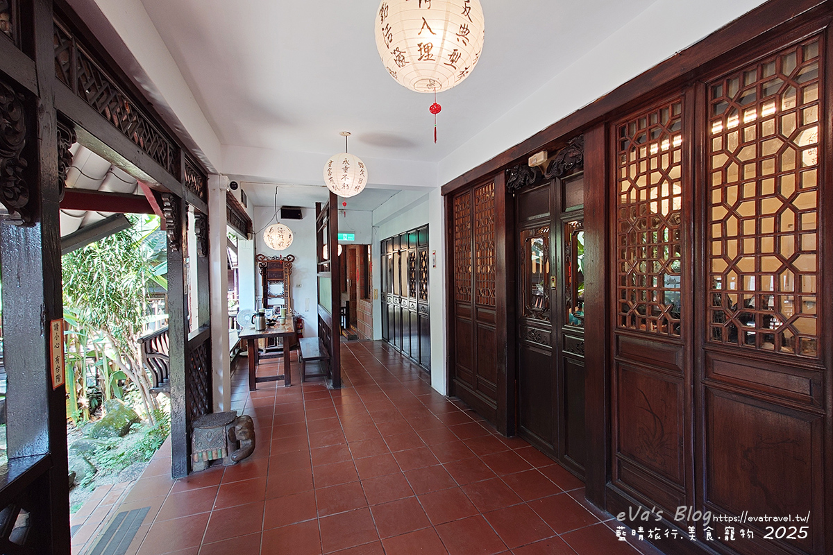 台中市【台中茶餐廳】耕讀園市政店｜古色古香江南建築，老字號茶餐廳品茶聚餐好去處。台中下午茶