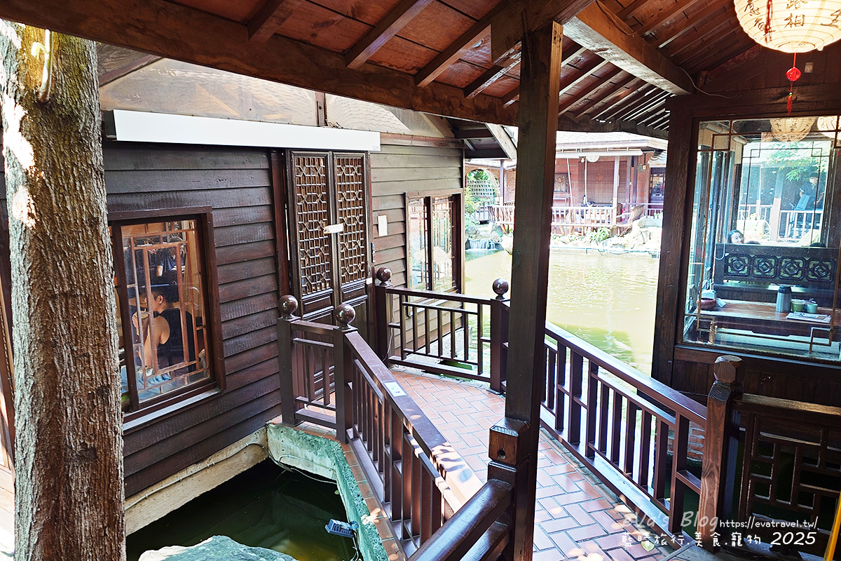 台中市【台中茶餐廳】耕讀園市政店｜古色古香江南建築，老字號茶餐廳品茶聚餐好去處。台中下午茶