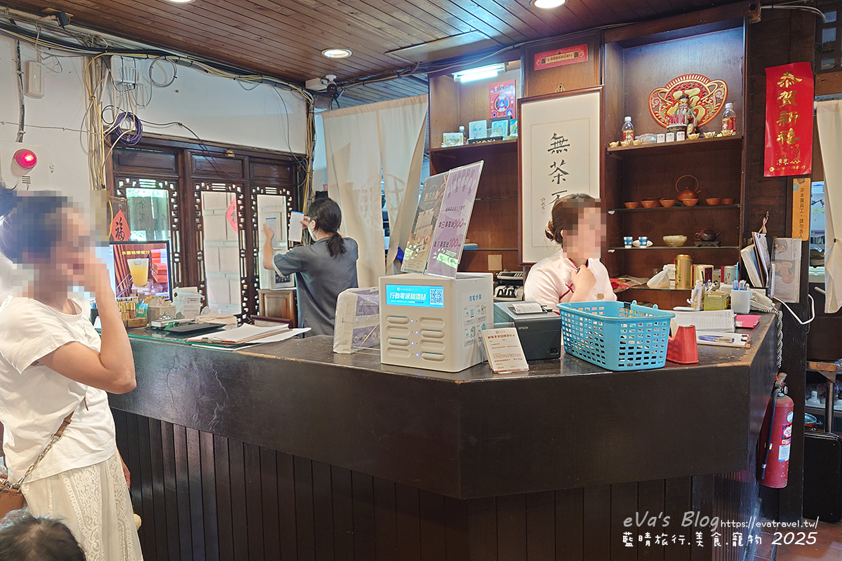 台中市【台中茶餐廳】耕讀園市政店｜古色古香江南建築，老字號茶餐廳品茶聚餐好去處。台中下午茶