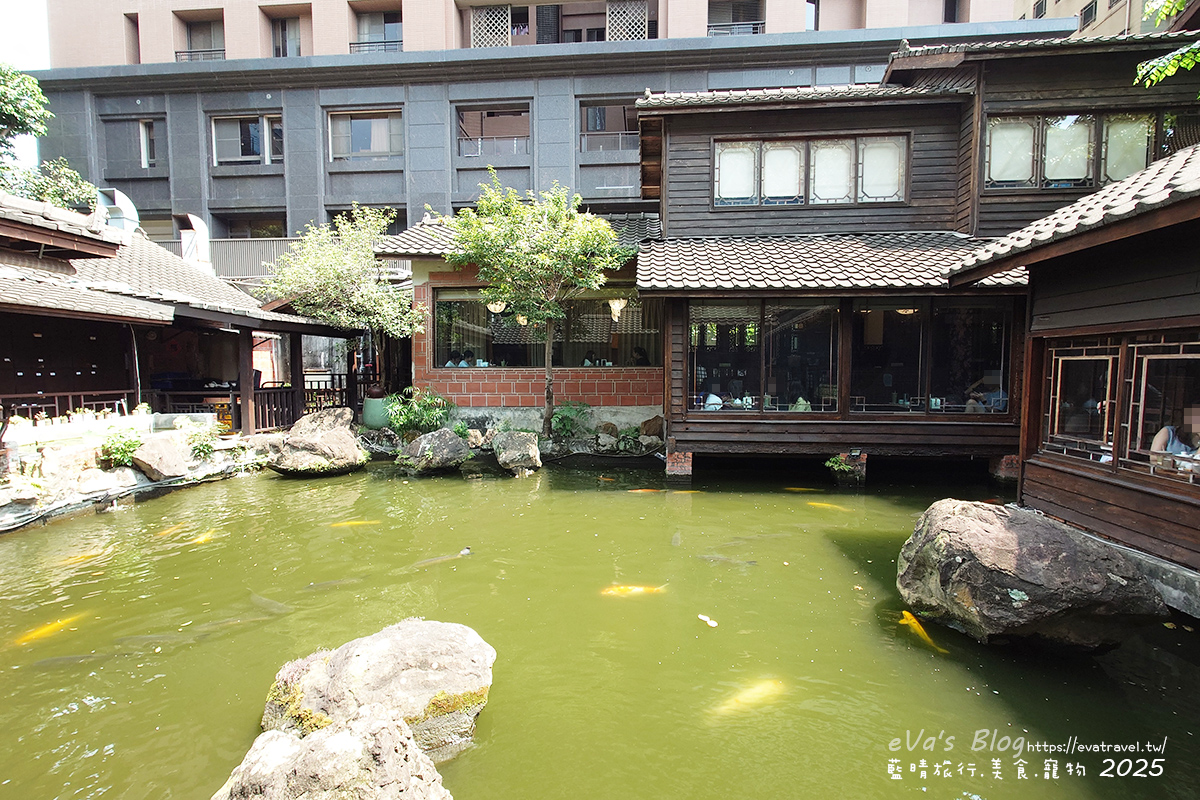 台中市【台中茶餐廳】耕讀園市政店｜古色古香江南建築，老字號茶餐廳品茶聚餐好去處。台中下午茶