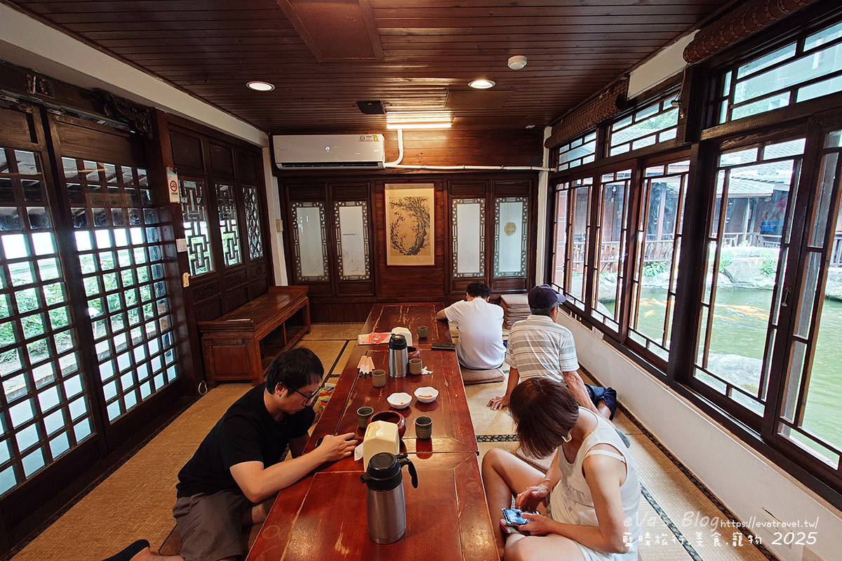 台中市【台中茶餐廳】耕讀園市政店｜古色古香江南建築，老字號茶餐廳品茶聚餐好去處。台中下午茶