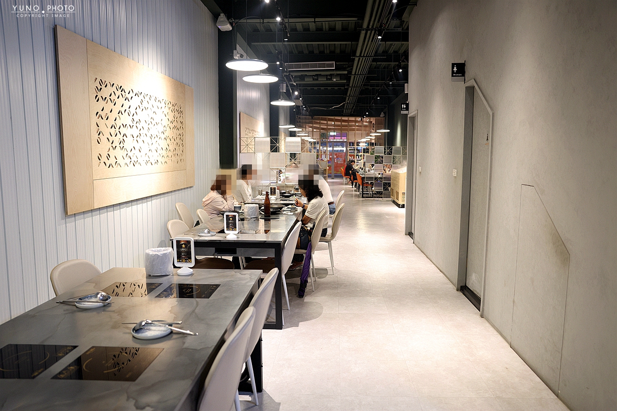 台中市北屯區全台首間韓團應援火鍋 桌邊爆炒＋蔬菜火鍋料、冰品、飲料吃到飽318元起 營業至凌晨2點。菜單價位(台中北屯美食)