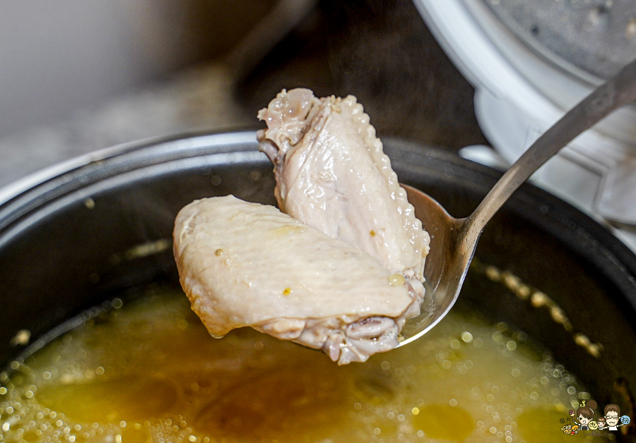 高雄最超值的得閒小聚 鍋來轉 鍋物湯品，旋轉鍋物 + 熟食熱炒 無限放題350元起 X 旋轉鍋物推薦 - 跟著尼力吃喝玩樂＆親子生活