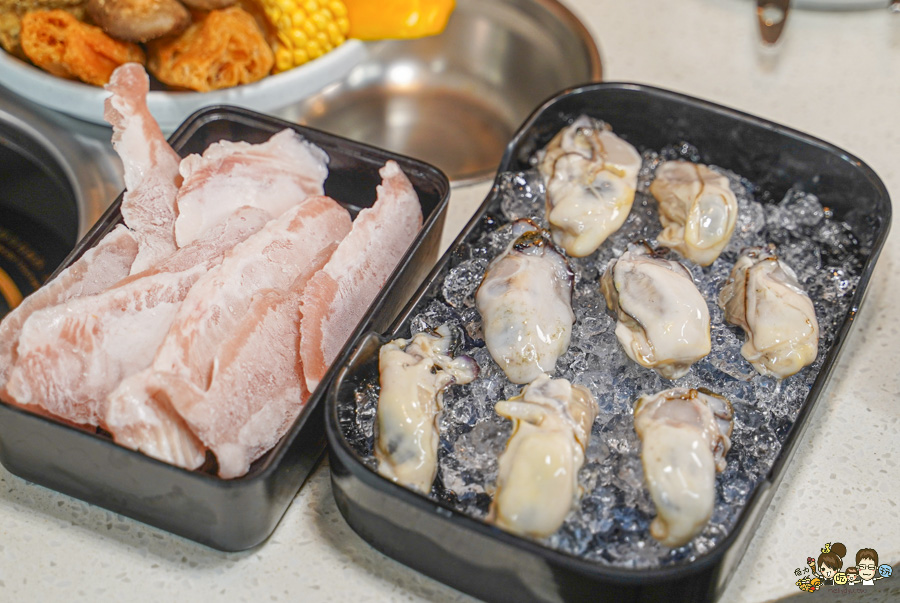 高雄最超值的得閒小聚 鍋來轉 鍋物湯品，旋轉鍋物 + 熟食熱炒 無限放題350元起 X 旋轉鍋物推薦 - 跟著尼力吃喝玩樂＆親子生活