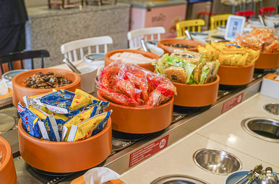 高雄最超值的得閒小聚 鍋來轉 鍋物湯品，旋轉鍋物 + 熟食熱炒 無限放題350元起 X 旋轉鍋物推薦 - 跟著尼力吃喝玩樂＆親子生活