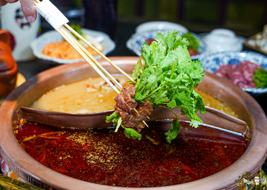 全台首間太古里成都串串麻辣鍋,道地成都風味、唐文化沈浸式空間體驗 X 穿越唐朝吃火鍋、麻辣與唐文化的交融 - 跟著尼力吃喝玩樂&親子生活