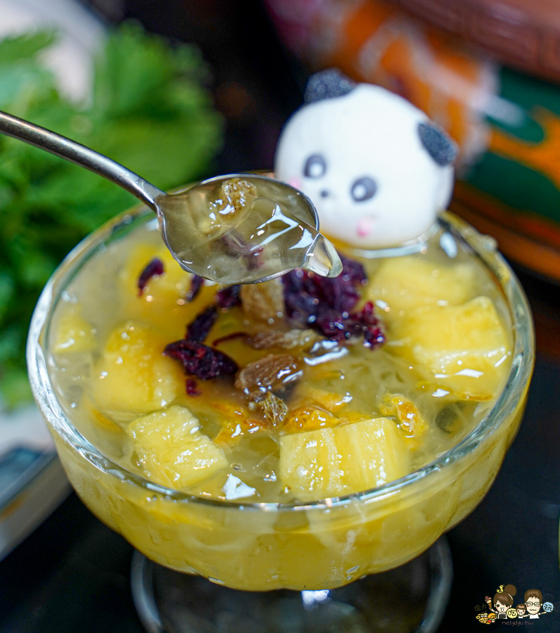 全台首間太古里成都串串麻辣鍋,道地成都風味、唐文化沈浸式空間體驗 X 穿越唐朝吃火鍋、麻辣與唐文化的交融 - 跟著尼力吃喝玩樂&親子生活