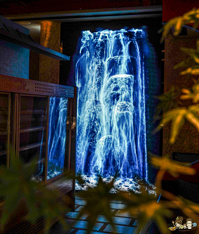 全台首間太古里成都串串麻辣鍋,道地成都風味、唐文化沈浸式空間體驗 X 穿越唐朝吃火鍋、麻辣與唐文化的交融 - 跟著尼力吃喝玩樂&親子生活