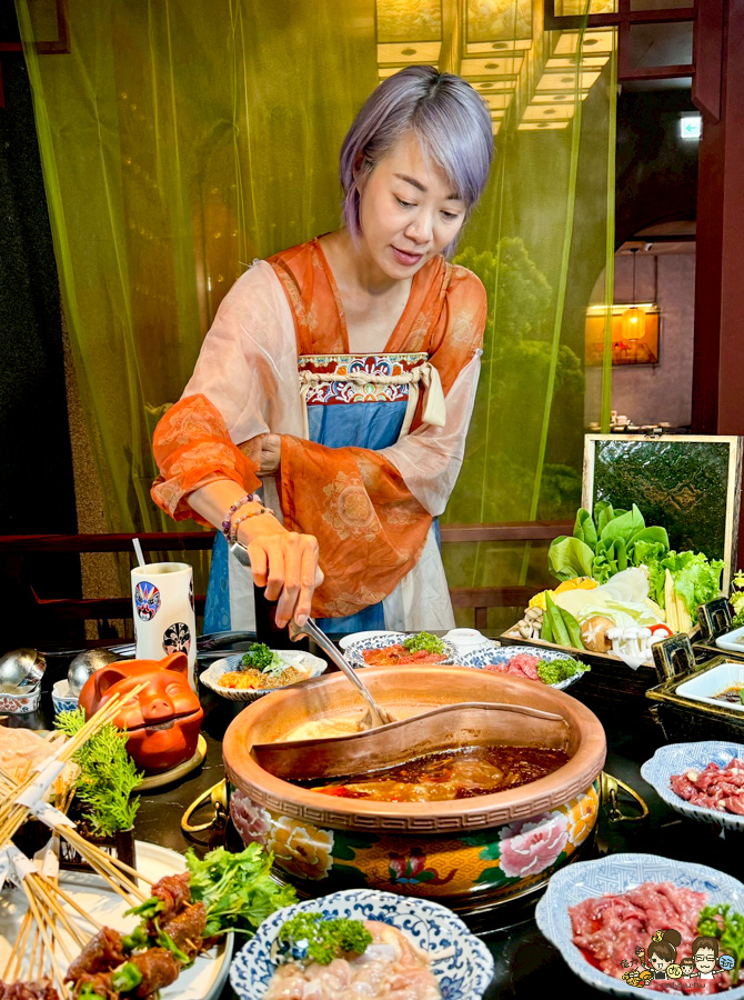 全台首間太古里成都串串麻辣鍋,道地成都風味、唐文化沈浸式空間體驗 X 穿越唐朝吃火鍋、麻辣與唐文化的交融 - 跟著尼力吃喝玩樂&親子生活