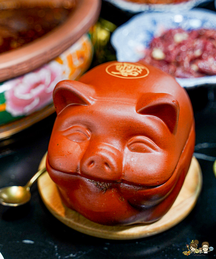 全台首間太古里成都串串麻辣鍋,道地成都風味、唐文化沈浸式空間體驗 X 穿越唐朝吃火鍋、麻辣與唐文化的交融 - 跟著尼力吃喝玩樂&親子生活