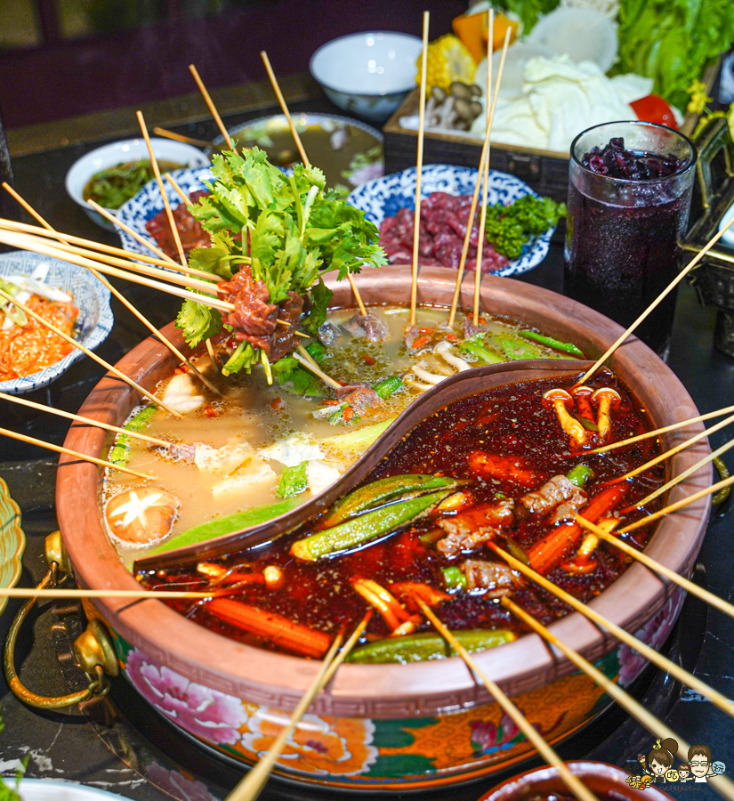 全台首間太古里成都串串麻辣鍋,道地成都風味、唐文化沈浸式空間體驗 X 穿越唐朝吃火鍋、麻辣與唐文化的交融 - 跟著尼力吃喝玩樂&親子生活