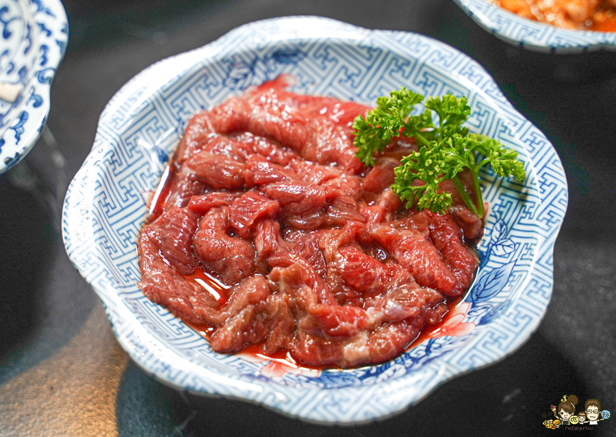 全台首間太古里成都串串麻辣鍋,道地成都風味、唐文化沈浸式空間體驗 X 穿越唐朝吃火鍋、麻辣與唐文化的交融 - 跟著尼力吃喝玩樂&親子生活