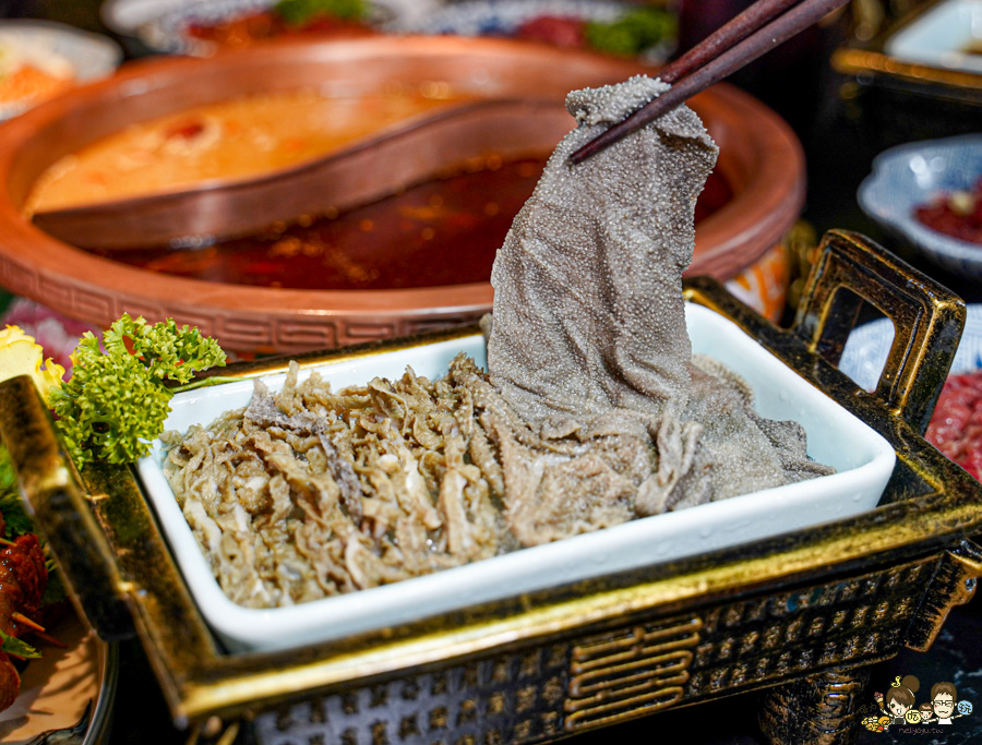 全台首間太古里成都串串麻辣鍋,道地成都風味、唐文化沈浸式空間體驗 X 穿越唐朝吃火鍋、麻辣與唐文化的交融 - 跟著尼力吃喝玩樂&親子生活