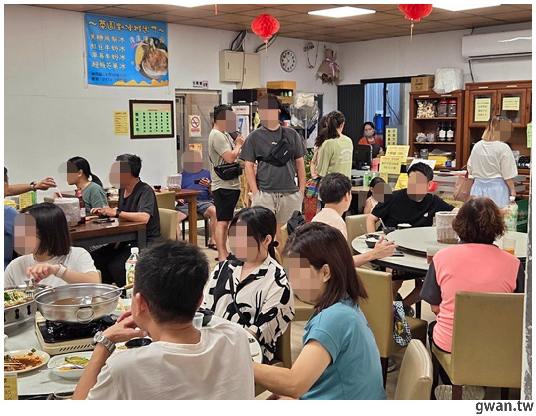 外觀超低調,腳踏車友的秘密基地,綜合生魚片每片不到10元~