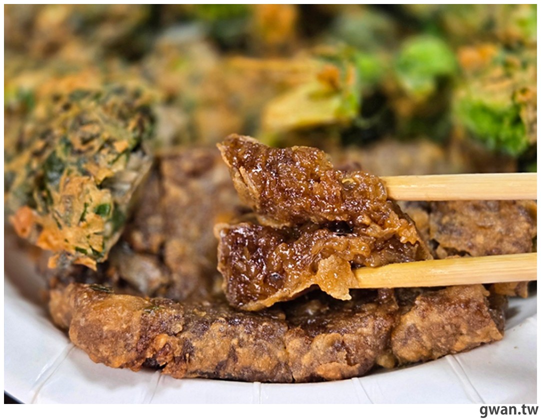 外觀超低調,腳踏車友的秘密基地,綜合生魚片每片不到10元~