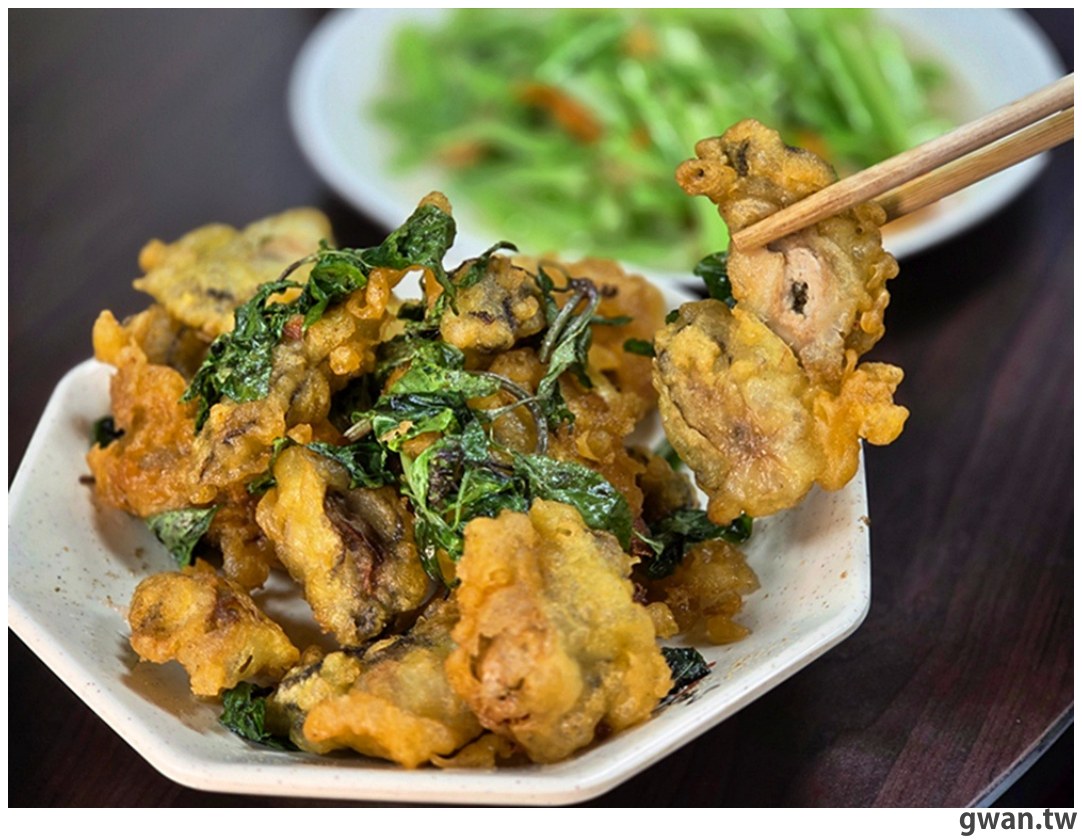 外觀超低調,腳踏車友的秘密基地,綜合生魚片每片不到10元~