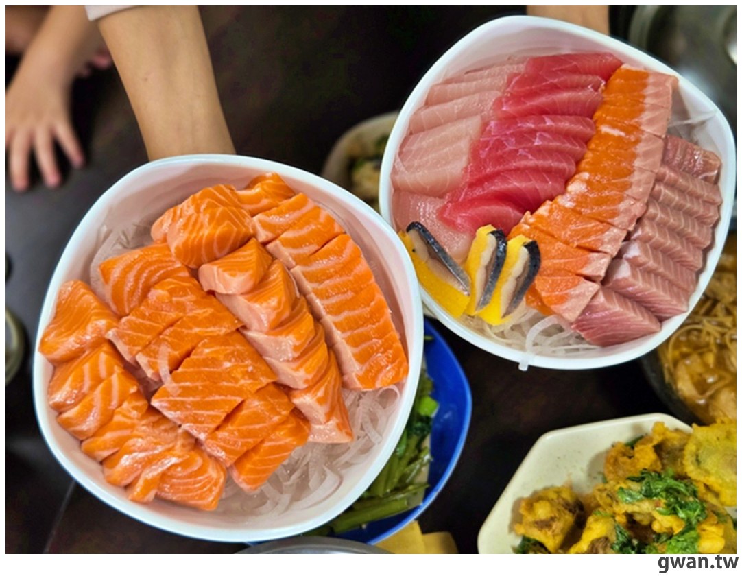 外觀超低調,腳踏車友的秘密基地,綜合生魚片每片不到10元~