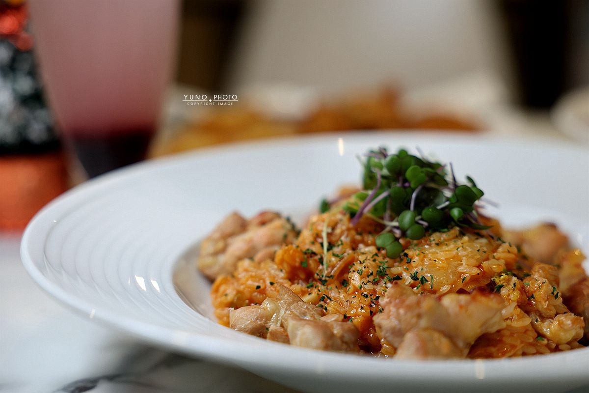 台中必吃義式料理餐廳！主打手剝鮮蝦與高品質慢熬醬汁的用餐體驗。