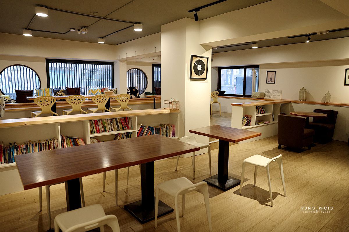 台中必吃義式料理餐廳！主打手剝鮮蝦與高品質慢熬醬汁的用餐體驗。