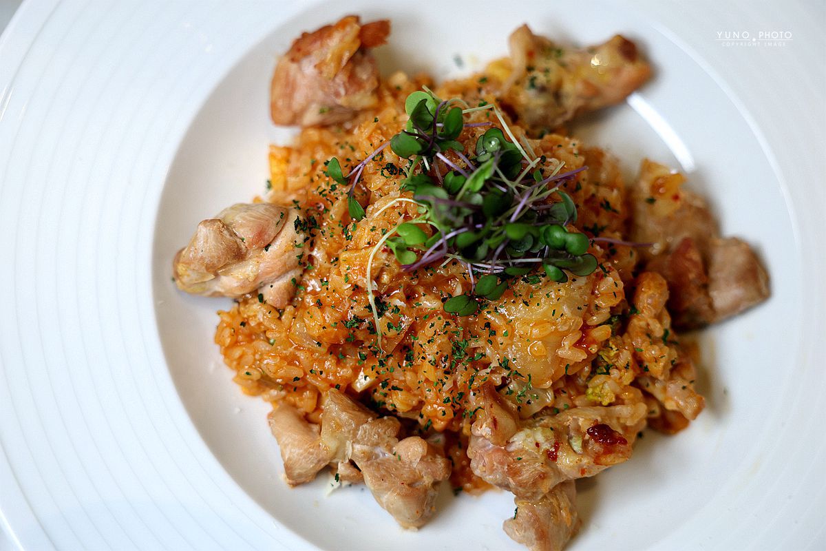 台中必吃義式料理餐廳！主打手剝鮮蝦與高品質慢熬醬汁的用餐體驗。