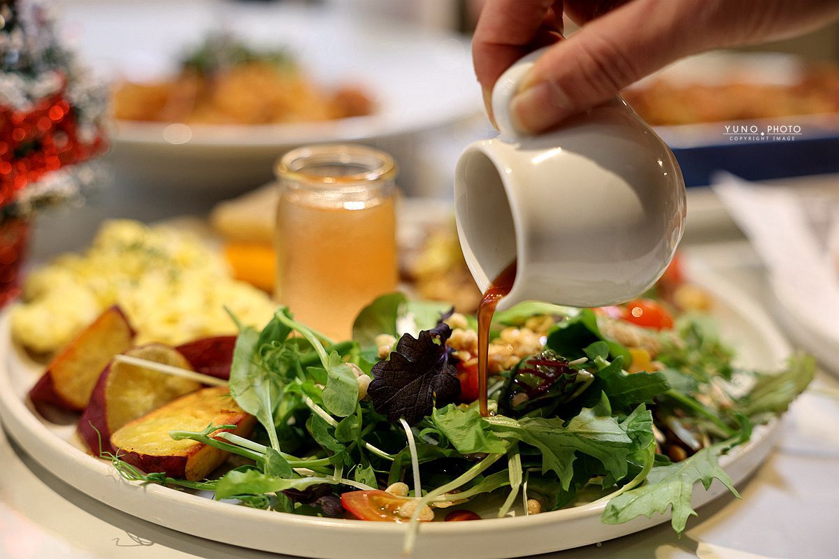 台中必吃義式料理餐廳！主打手剝鮮蝦與高品質慢熬醬汁的用餐體驗。