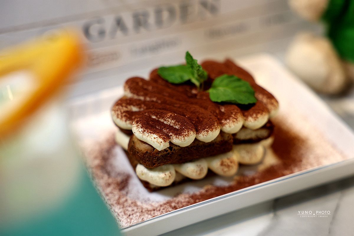 台中必吃義式料理餐廳！主打手剝鮮蝦與高品質慢熬醬汁的用餐體驗。