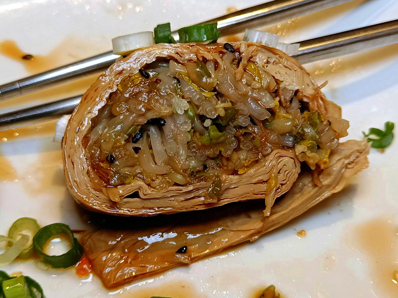 淡水黑殿排骨飯創始店！飄香50年古早味、老台北人必吃。