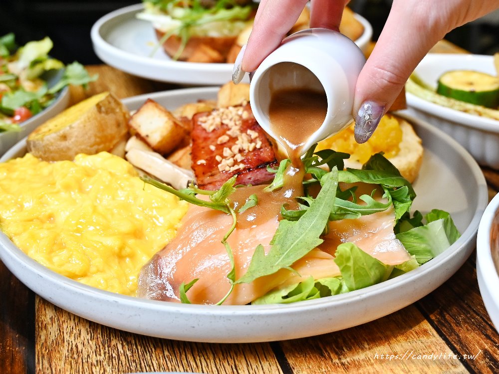 Proi Kitchen｜森林系澳式早午餐，餐點大份量，無服務費！台中少見早午餐飲料、咖啡無限暢飲～ - 糖糖's 享食生活