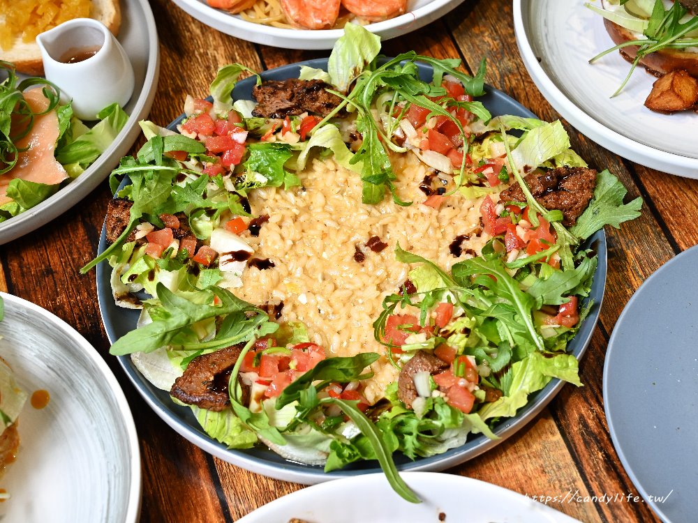 Proi Kitchen｜森林系澳式早午餐，餐點大份量，無服務費！台中少見早午餐飲料、咖啡無限暢飲～ - 糖糖's 享食生活