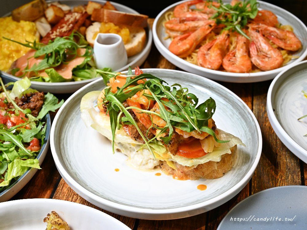 Proi Kitchen｜森林系澳式早午餐，餐點大份量，無服務費！台中少見早午餐飲料、咖啡無限暢飲～ - 糖糖's 享食生活