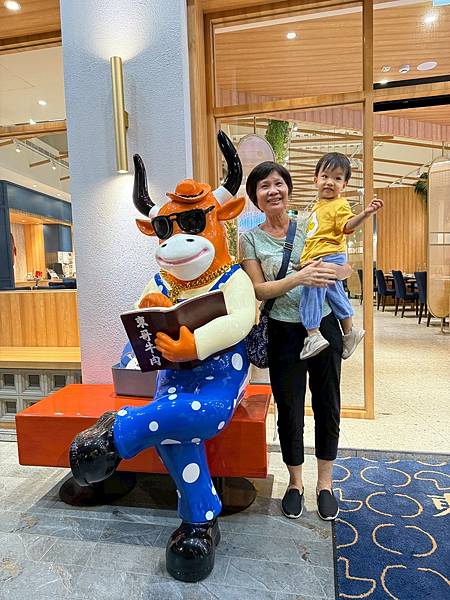 台南牛肉火鍋！東哥牛肉涮涮鍋蔬果牛骨湯頭涮和牛，招牌熱炒與捲餅必吃。