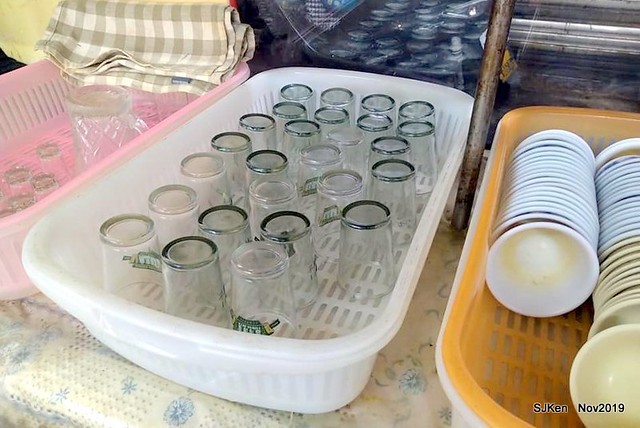 The spicy soup with Chives taste dumpling & seafood fried noodle at the traditional dumpling store ,Taipei, Taiwan, Nov 16, 2019
