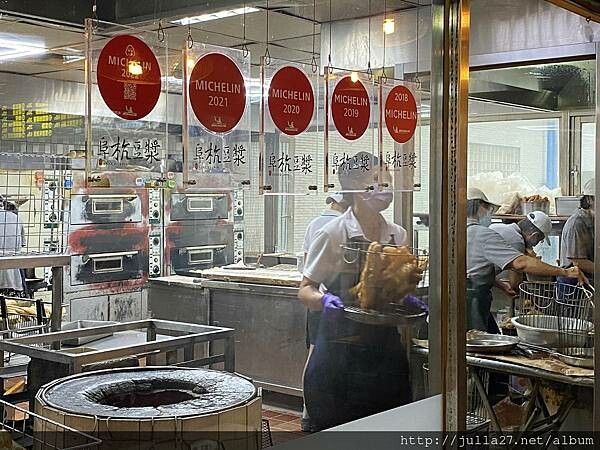 20221230_025048762_iOS-1