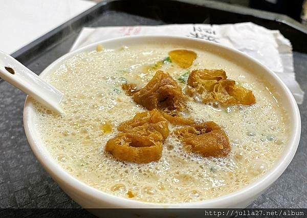 20221230_025508170_iOS-1