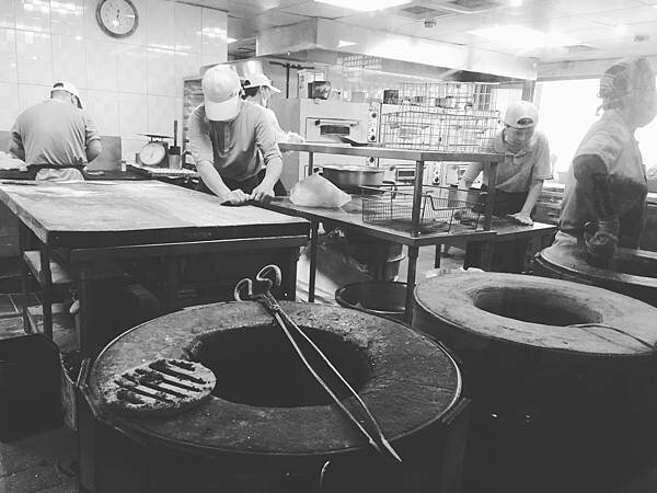 （善導寺早餐）阜杭豆漿～天天排隊早餐店！觀光客來台必吃推薦！中午後免排隊就吃得到！熊好券店家