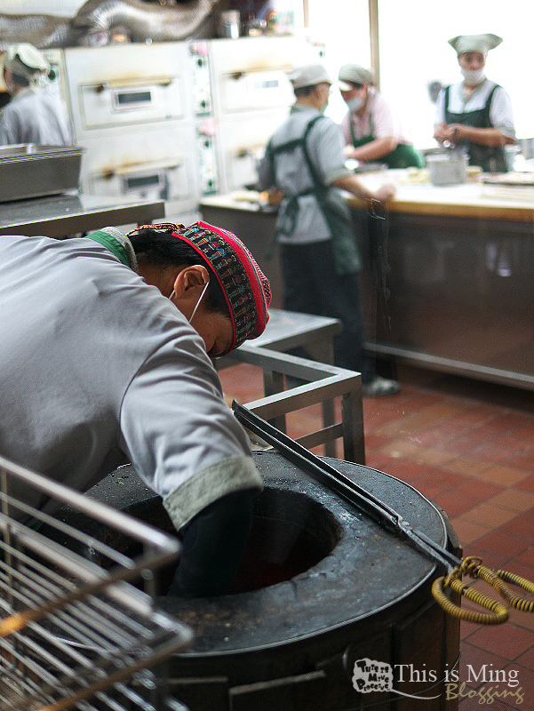 【台北中正│食記】捷運善導寺站 華山市場 阜杭豆漿～外國人也瘋排