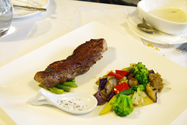 [台北] 6号 Cut & Bite