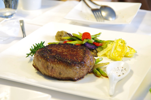 [台北] 6号 Cut & Bite