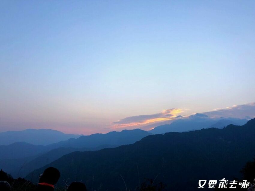 【嘉義阿里山懶人包】阿里山13大景點總整理！巨木群棧道、鹿林神木、姊妹潭，吸收芬多精絕佳景點，好山好水好愜意！ - 又要飛去哪！？