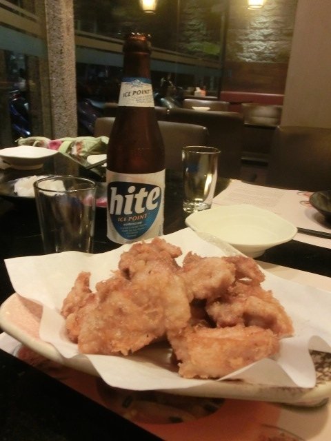 阿里郎村落:來自星星的炸雞~外酥內嫰爆汁的口感超美味!歡迎來到阿里郎村落品嚐你不可不知的好味道喔❤